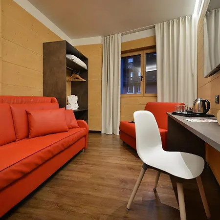 Alpen Bivio ホテル 4*